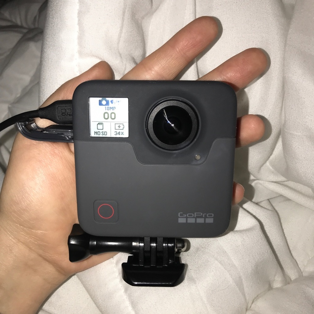 GoPro Fusion 360 - Picture 2 of 3